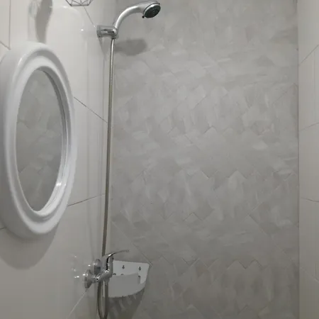 Limestone Sun בית הארחה 3*