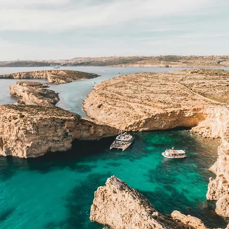 Limestone Sun Gæstehus 3*