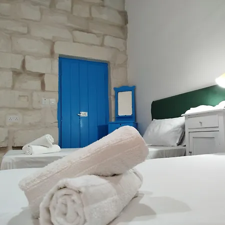 Limestone Sun 3* Sliema