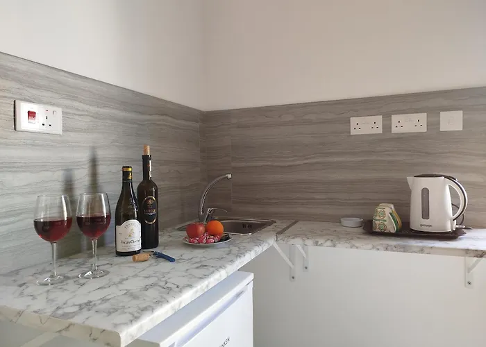 Limestone Sun 3* Sliema