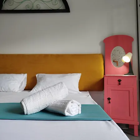 Pensión Limestone Sun