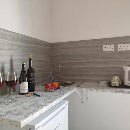 Limestone Sun 3* Sliema